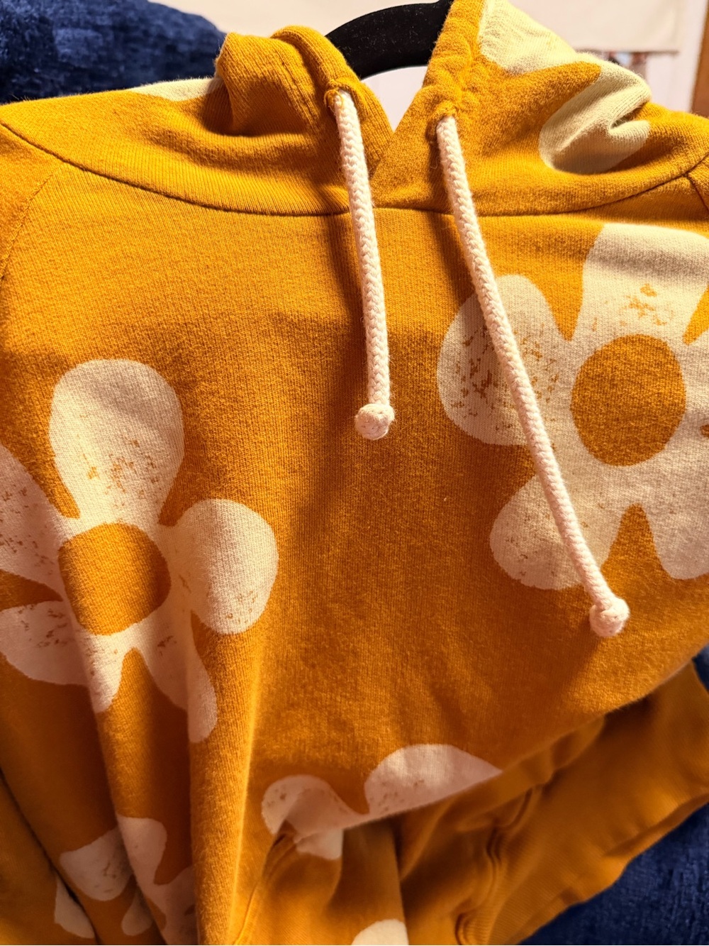 Big Bud Press Sweatshirt Top in Mustard and Flowers!